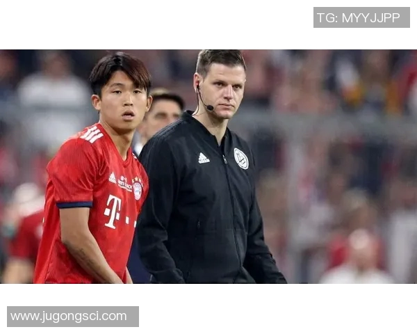 韩国足球球星精彩瞬间全纪录 领略韩国足坛明星风采